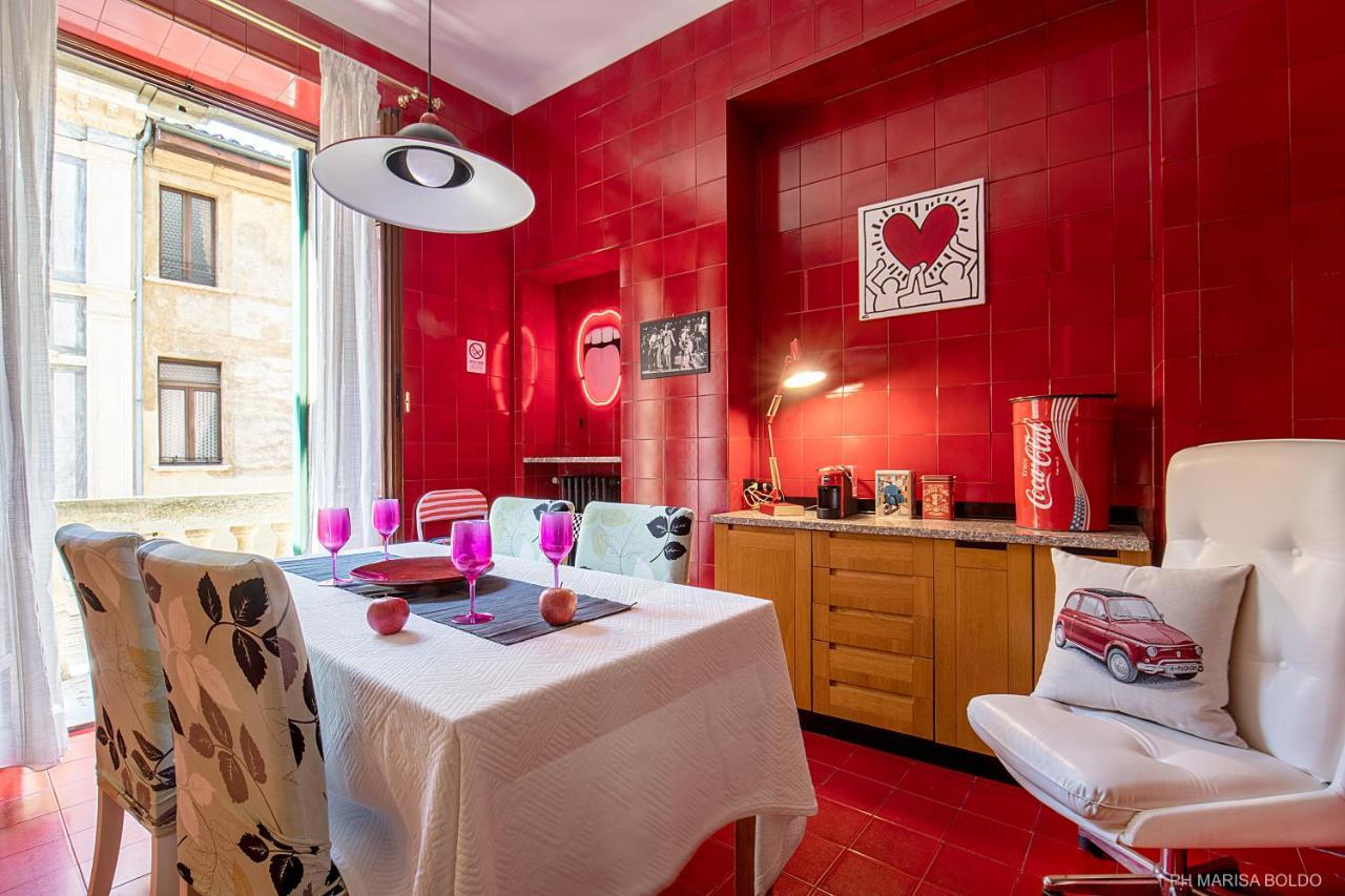 Billie'S Flat Red - Art & Design Apt In Verona Historic Centre Exterior photo